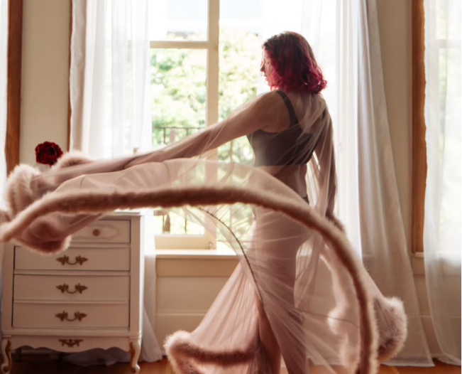 Guided boudoir session portrait by Starry Eye Boudoir